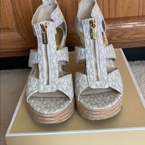 Brand New Michael Kors Damita Platform Wedge Sz 9